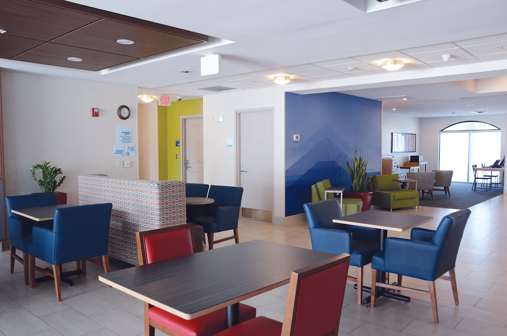 Holiday Inn Express Hotel and Suites Mt. Juliet-Nashville Area 48/70