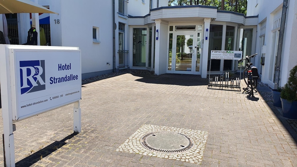 R&R Hotel Strandallee 27/36