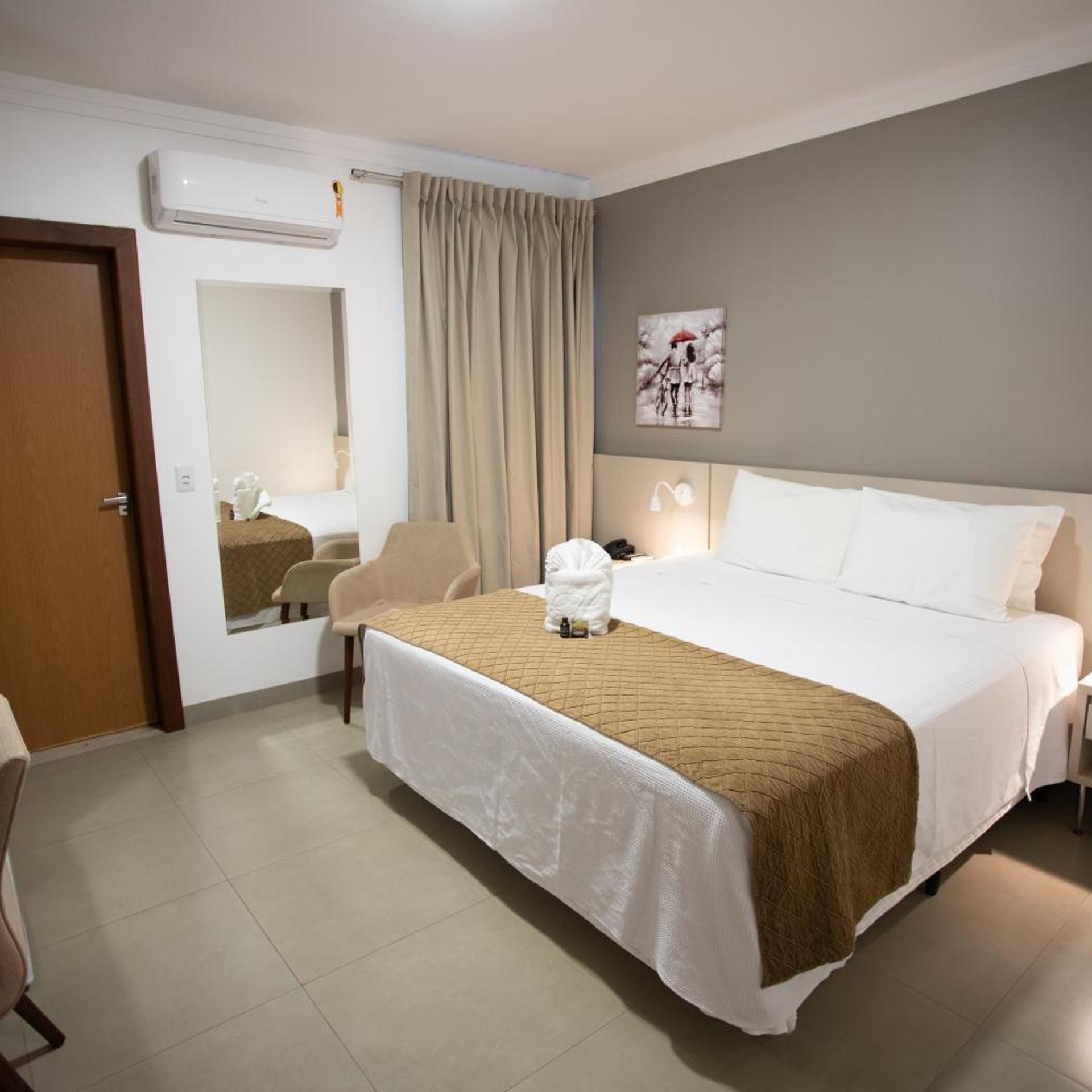 Ellus Hotel 20/50