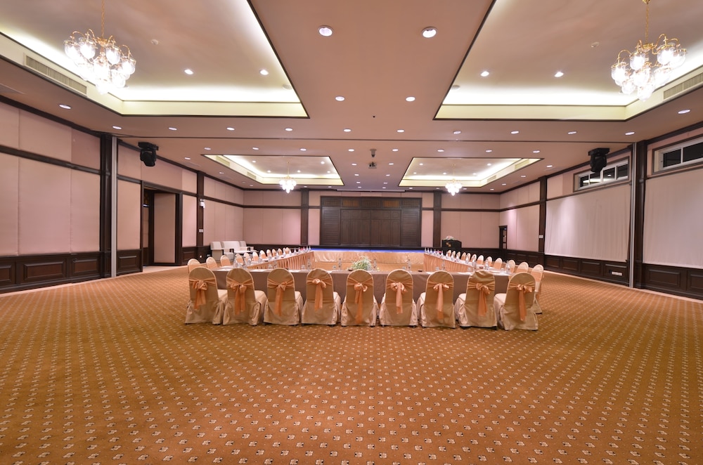 Wora Bura Hua Hin Resort And Spa 56/75