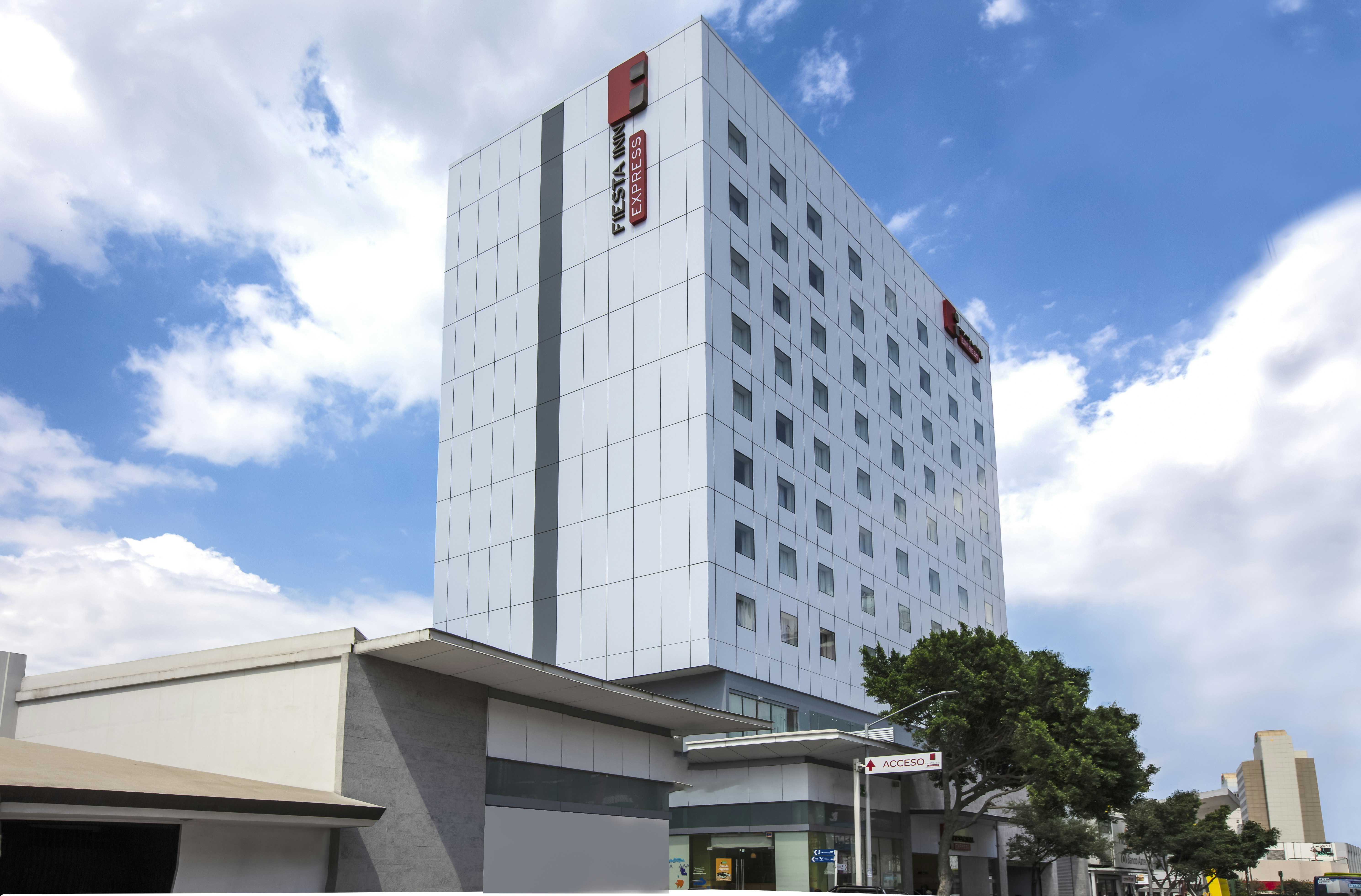 Fiesta Inn Express Monterrey Centro 2/57