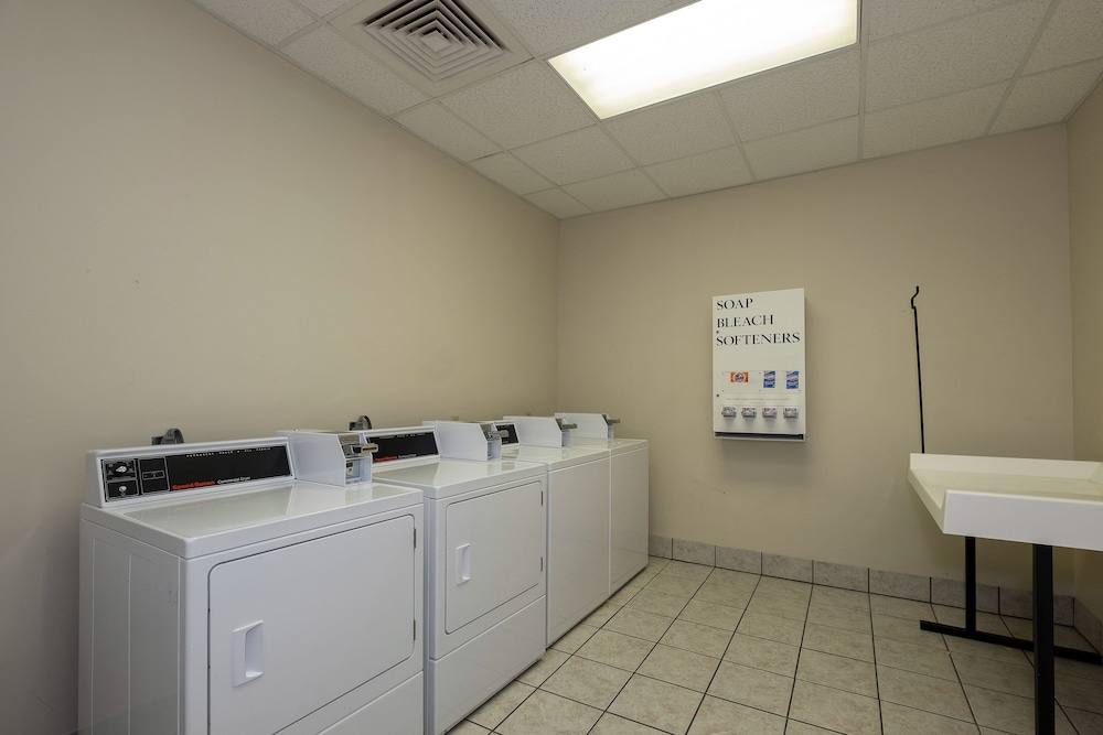 Red Roof Inn & Suites Dothan 9/40