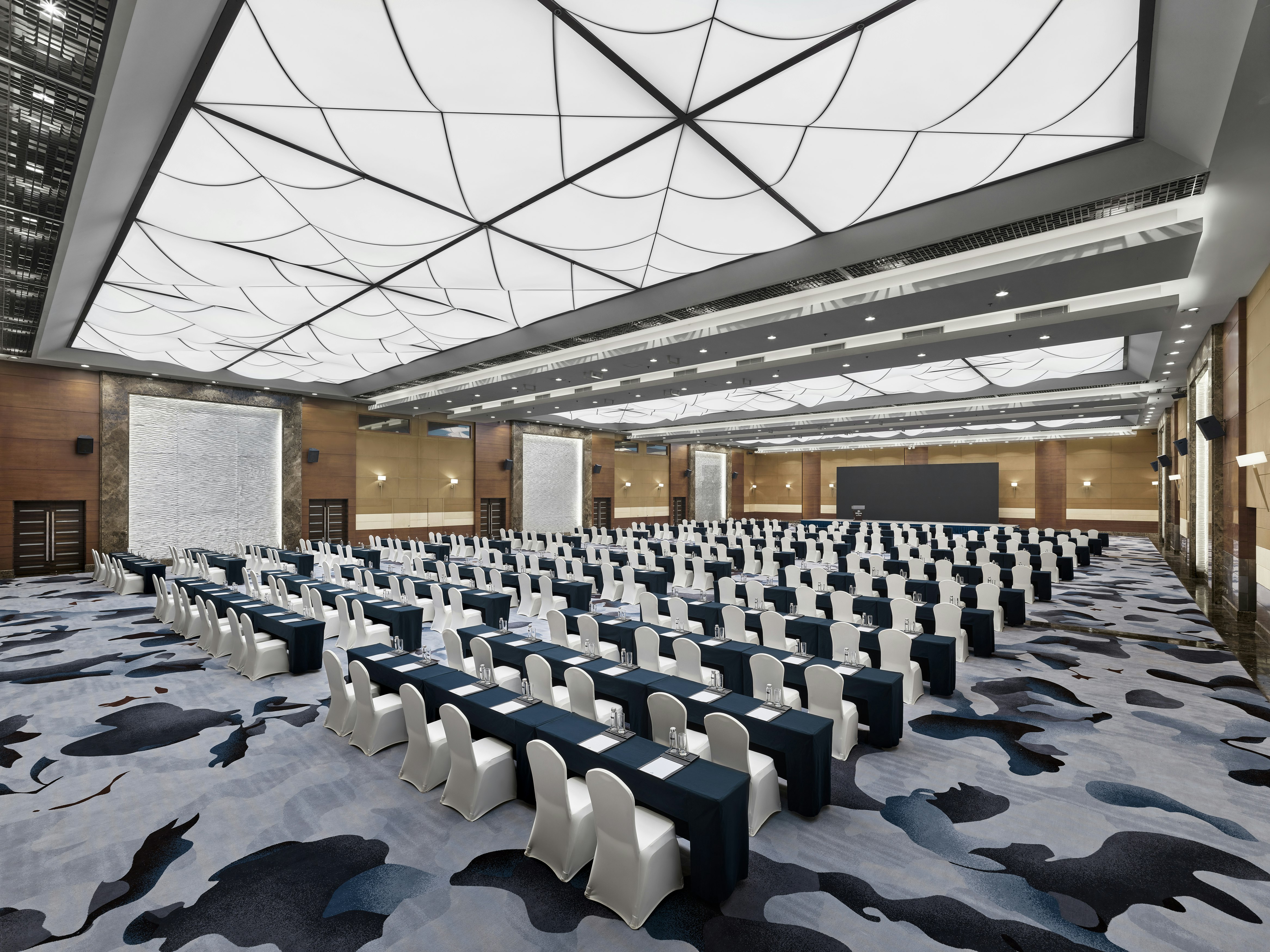 Hilton Hefei 51/53