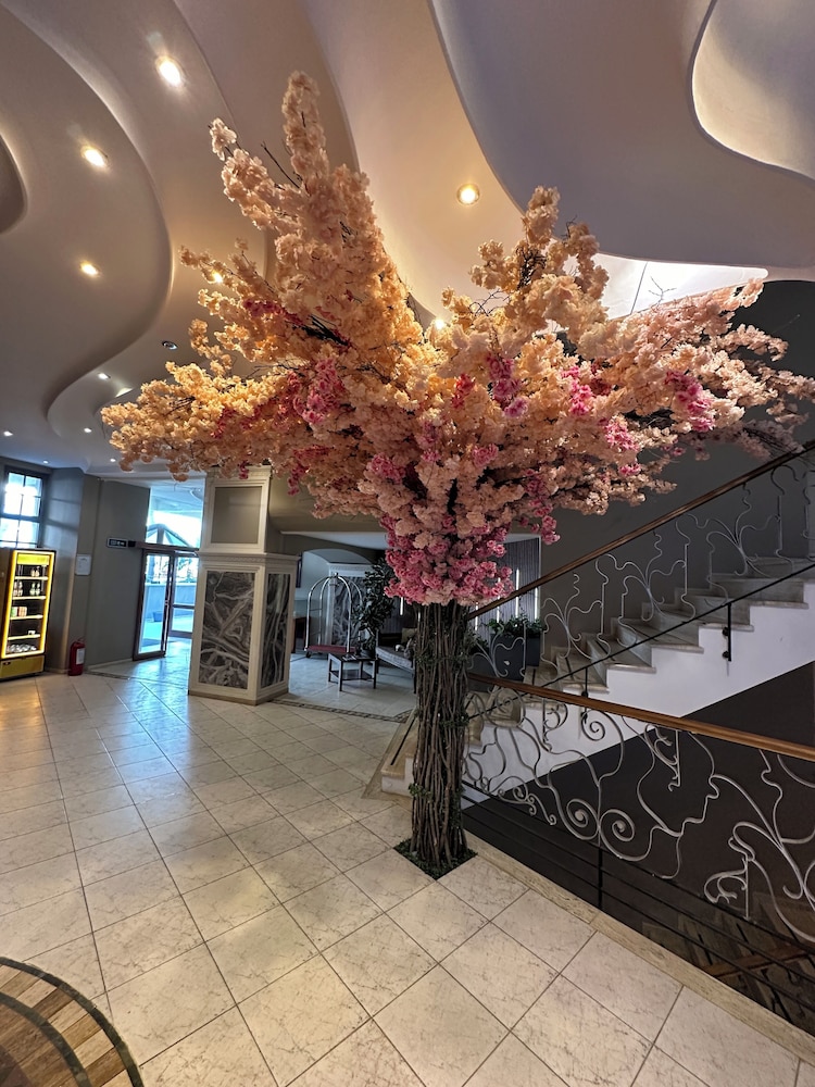 Suhan Seaport Hotel 32/42