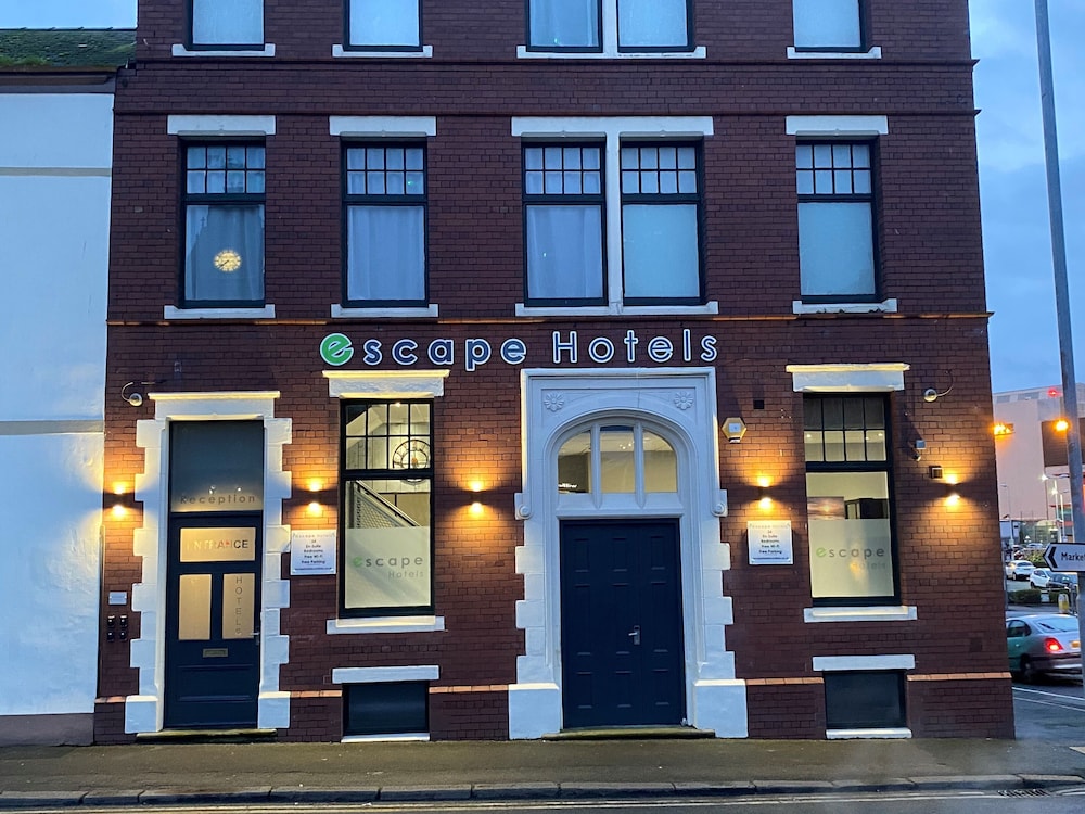Escape Hotel 2/47