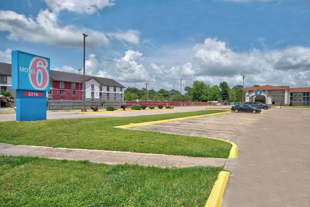 Motel6 Lafayette, LA 53/61