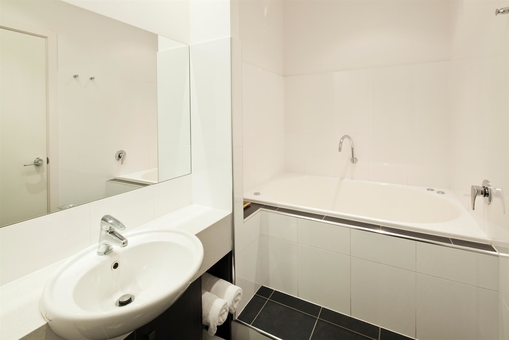 Ballarat Suites 10/21