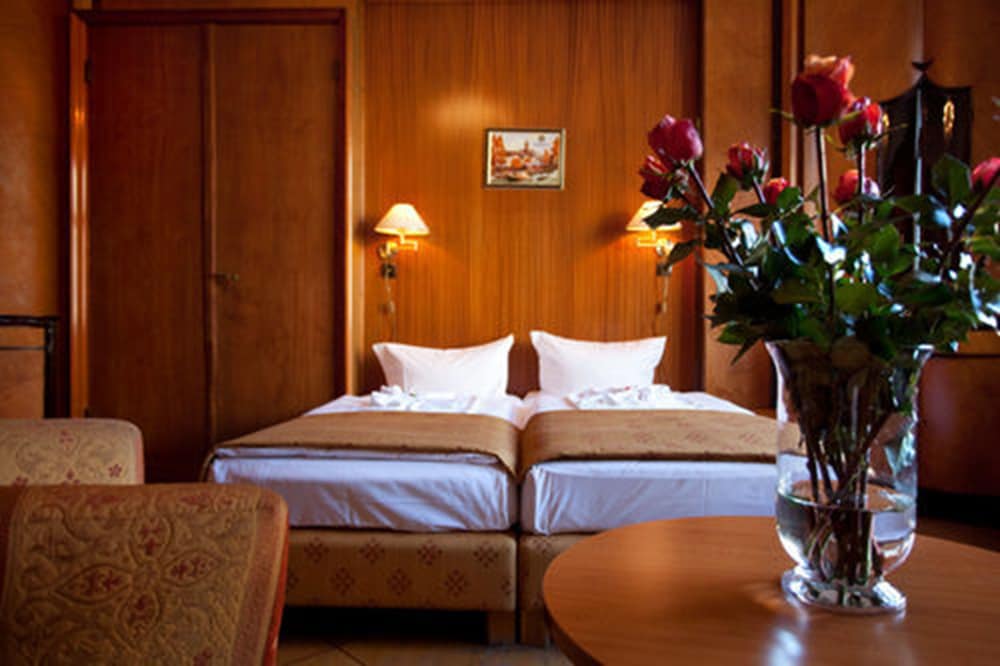 Hotel Aster 30/64