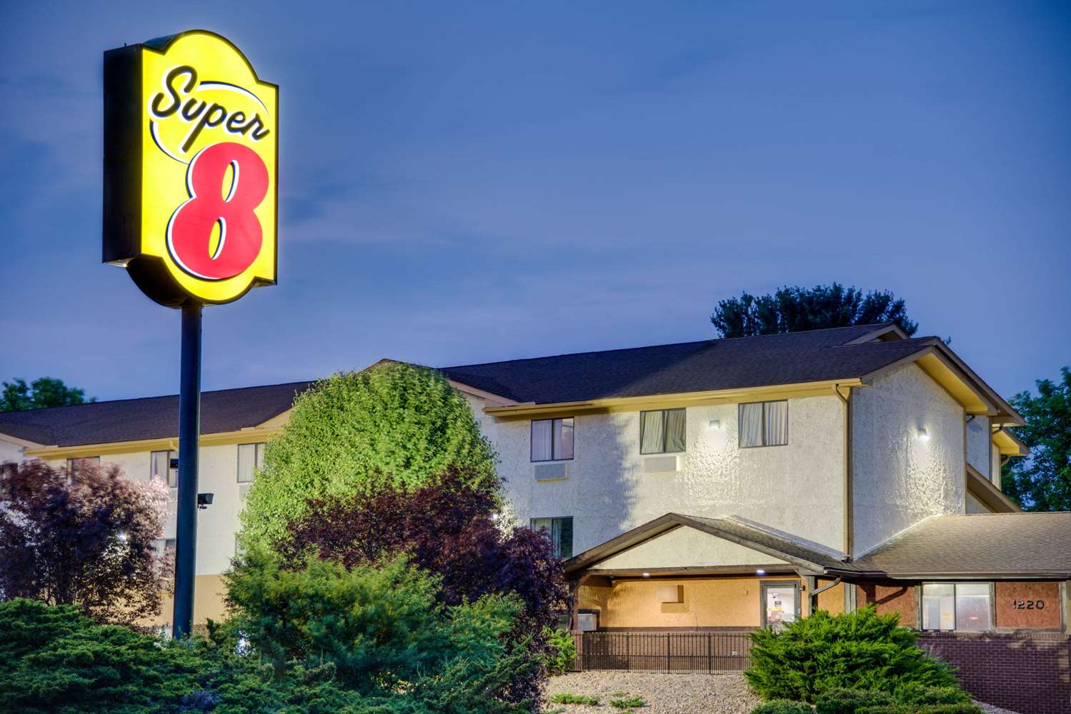 Super 8 by Wyndham Hagerstown 6/19