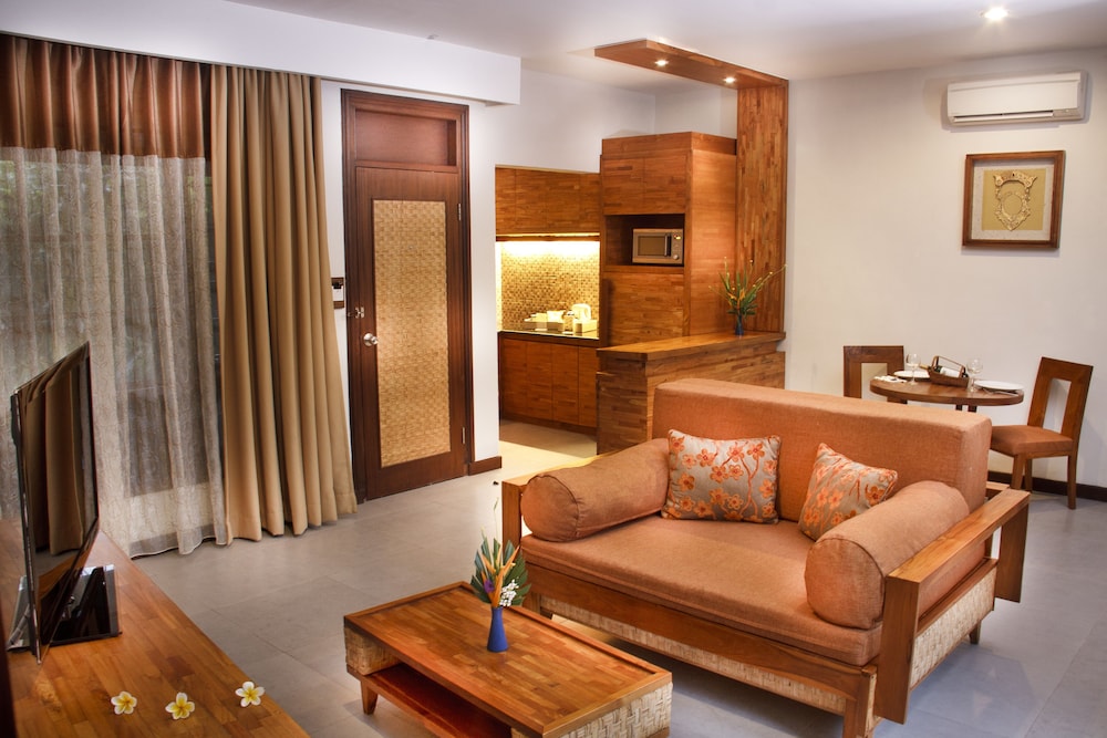 Ramayana Candidasa Beach Resort 47/77