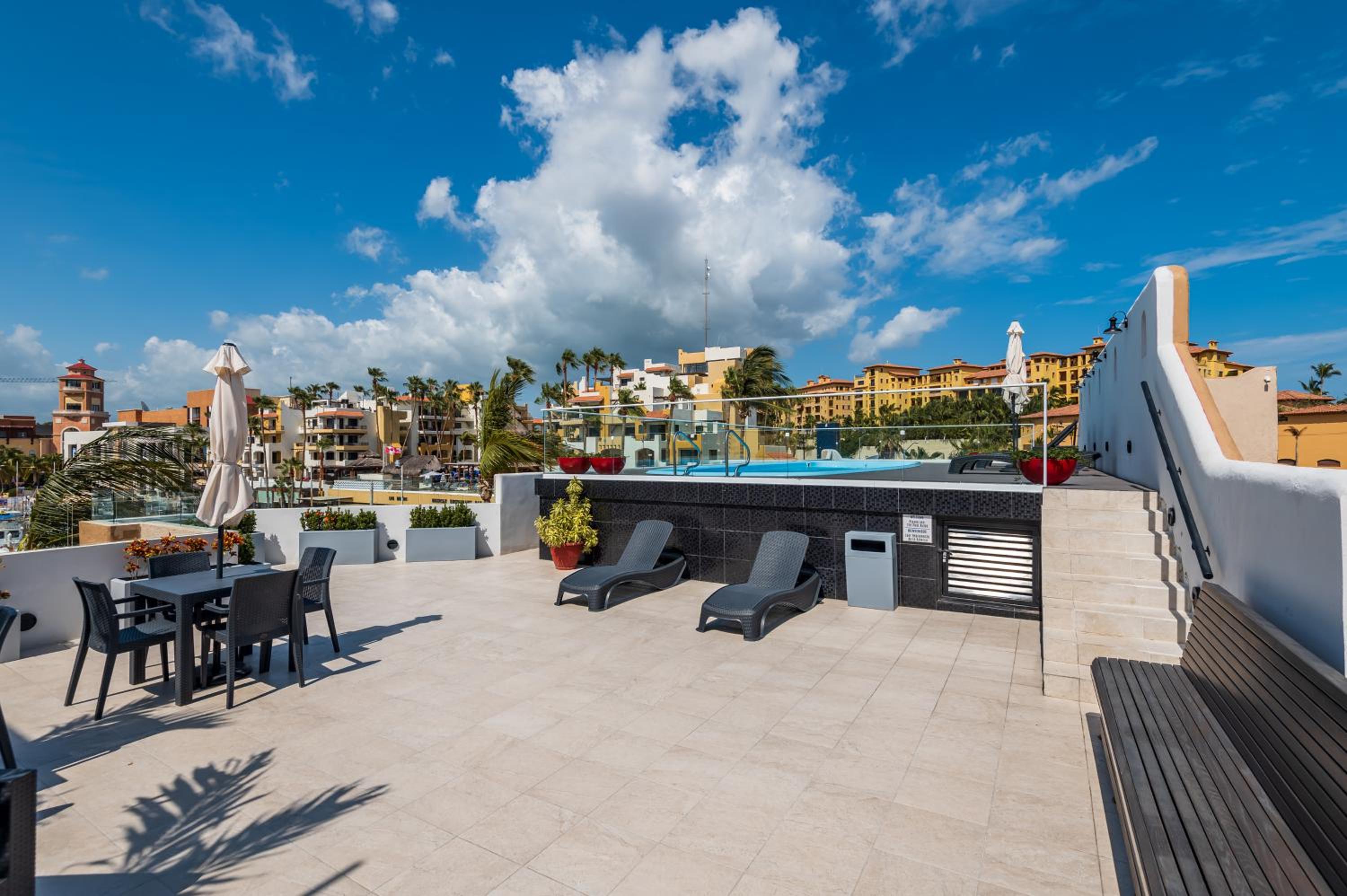 Marina Town &amp; Beach Studios 55/62