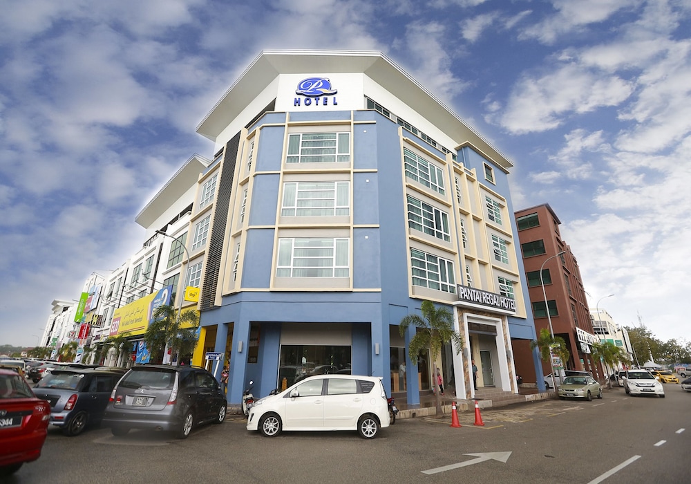 Pantai Regal Hotel 36/50