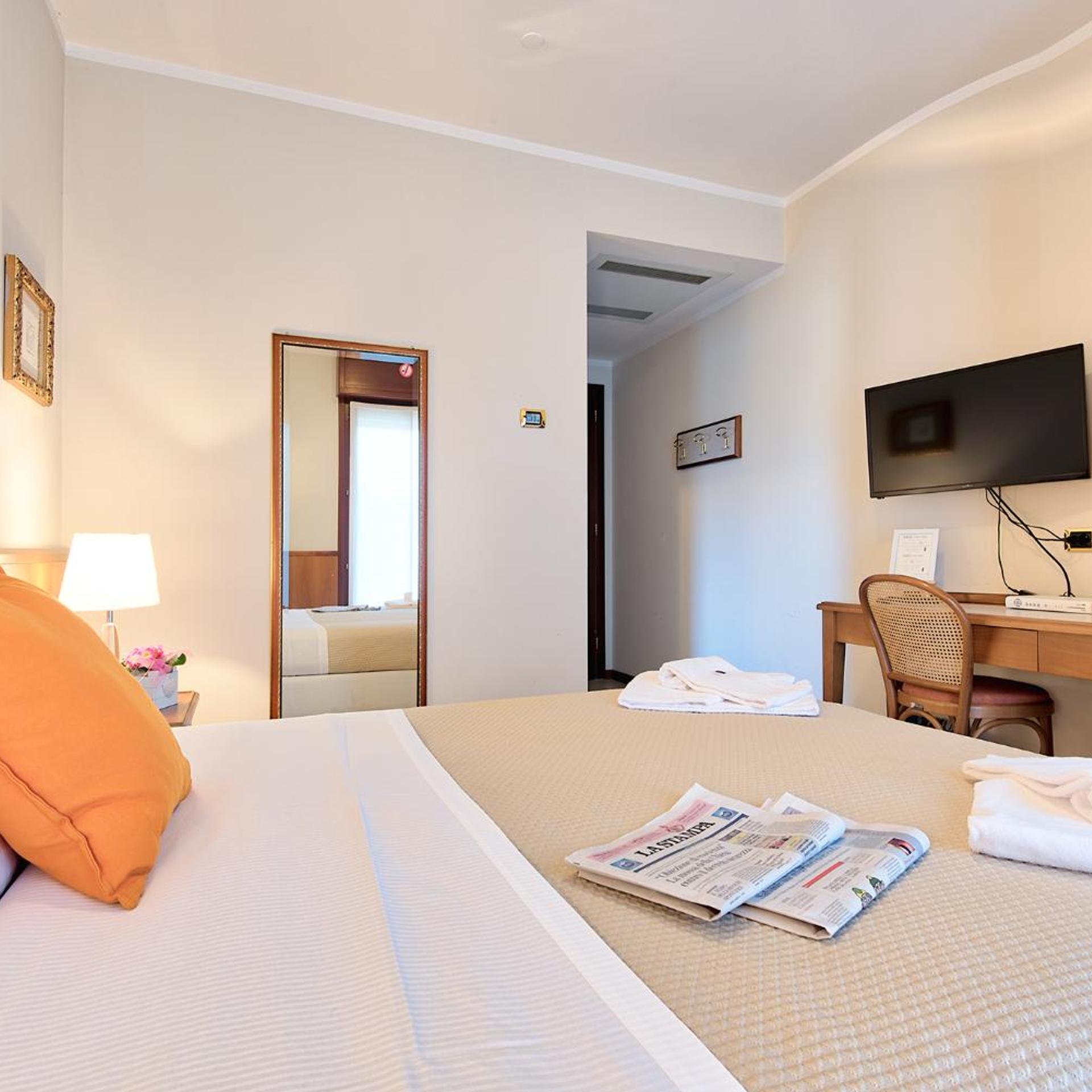 غرفة بسرير مزدوج بشرفة، Albergo Villa Priula 7/10