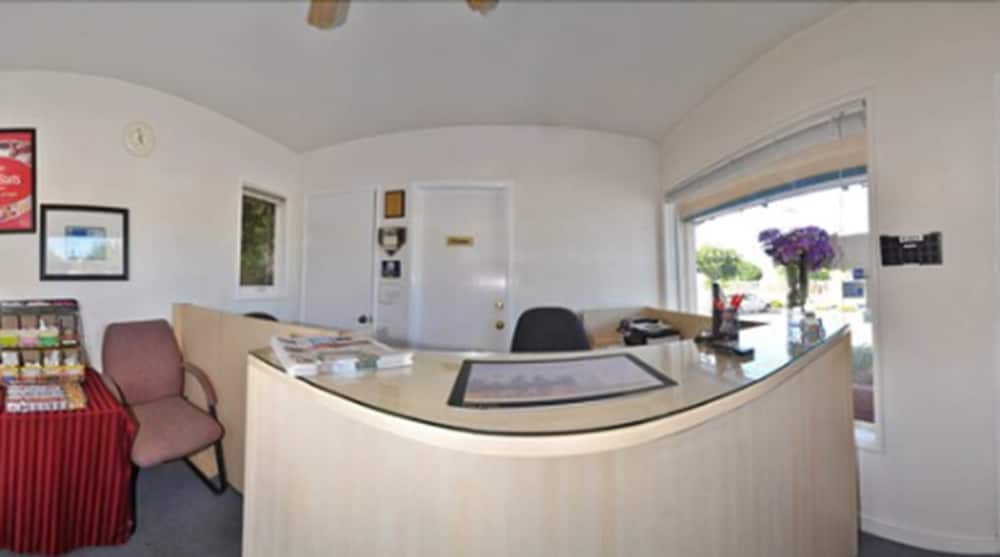 Marinwood Inn & Suites 38/43