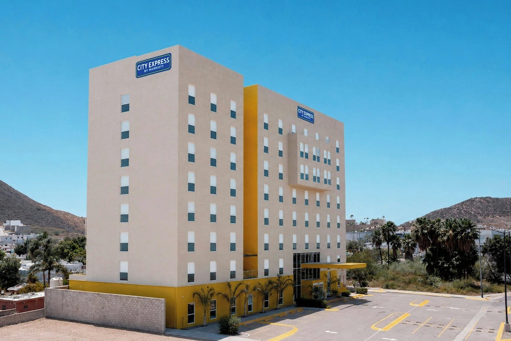 City Express by Marriott Guaymas 4/58