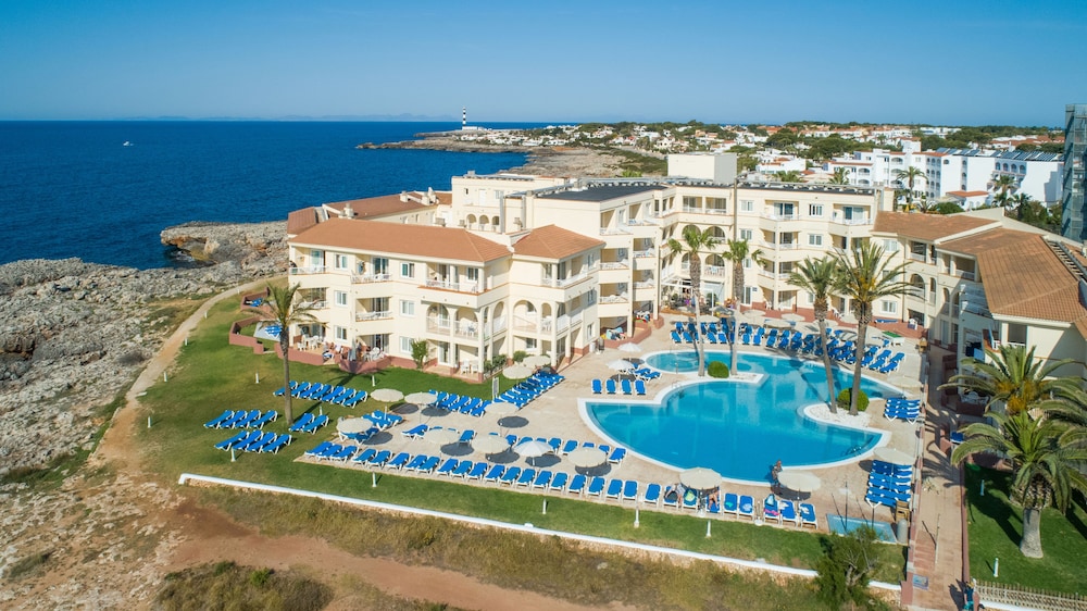 Grupotel Tamariscos in CALA N BOSCH