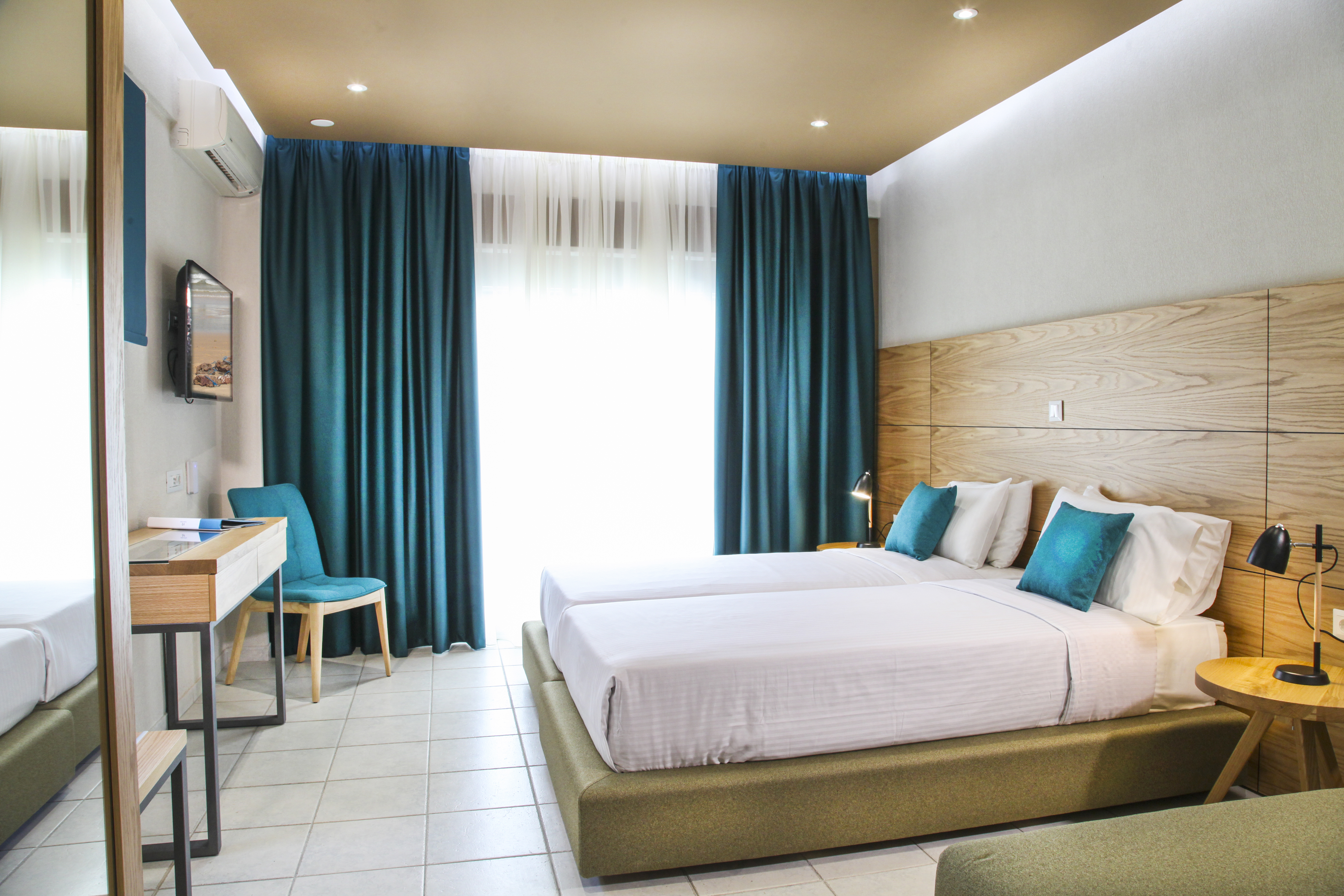 استوديو ديلوكس بإطلالة على المسبح، Royal Hotel and Suites 3/10