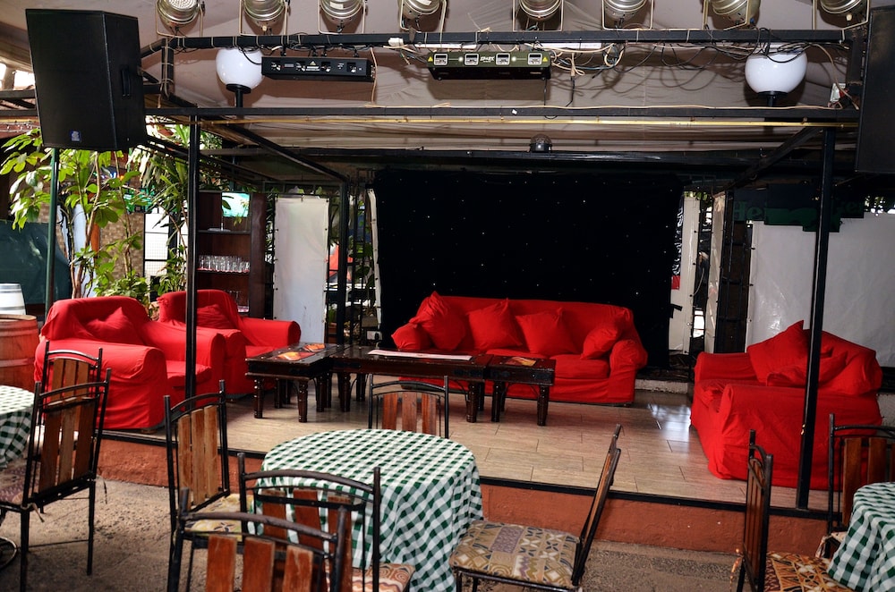 Parklands Shade Hotel 25/41