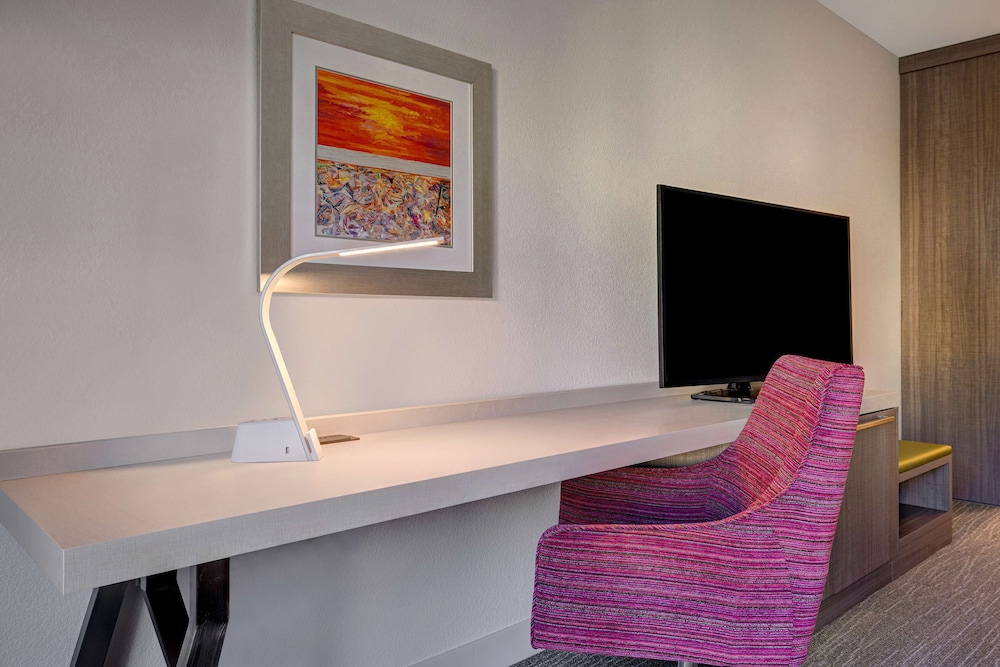 Hilton Garden Inn Temecula 58/68