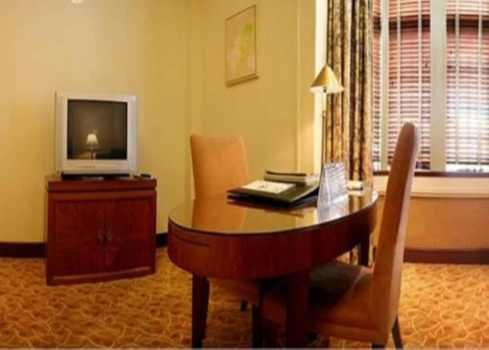 Jin Jiang Hotel 41/50