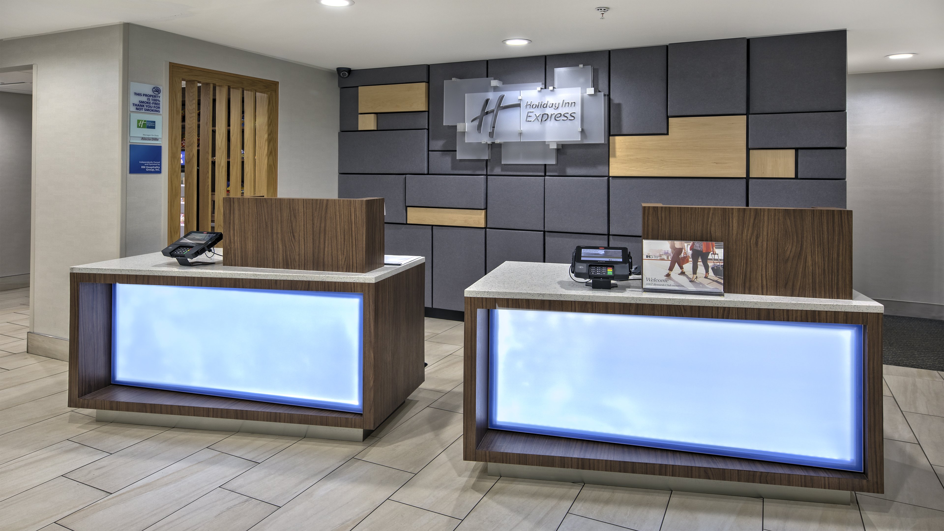 Holiday Inn Express Hotel And Suites Crossville 4/35