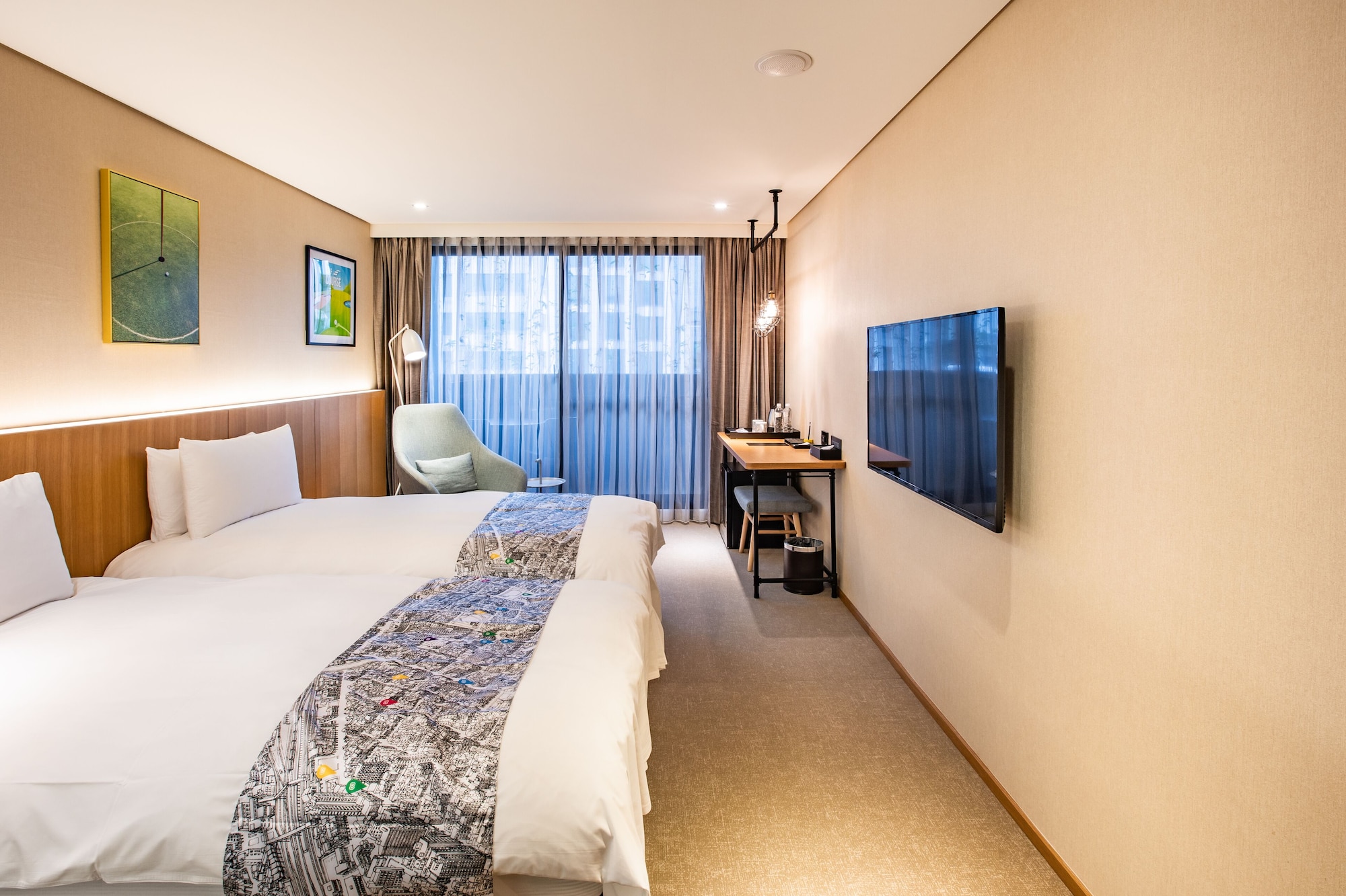 ROOM, TWIN BEDS