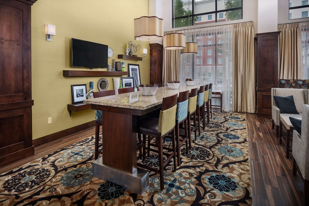 Hampton Inn & Suites Portland/Hillsboro-Evergreen Park 35/46