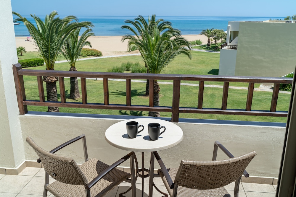 Pilot Beach Resort 44/78