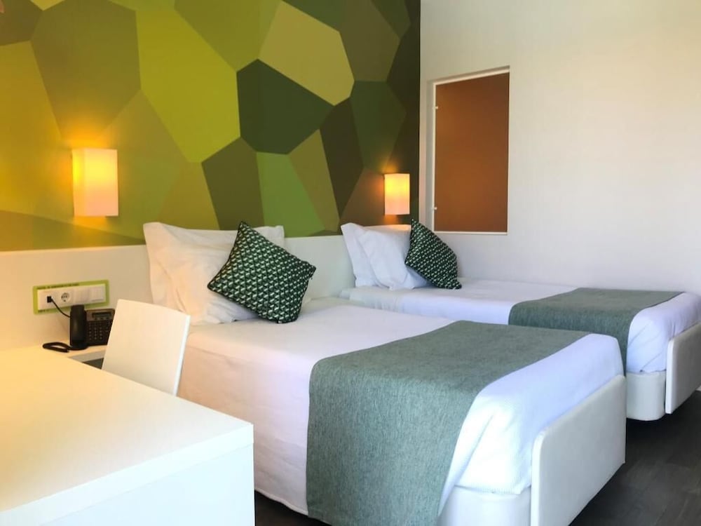 STANDARD, TWIN BEDS