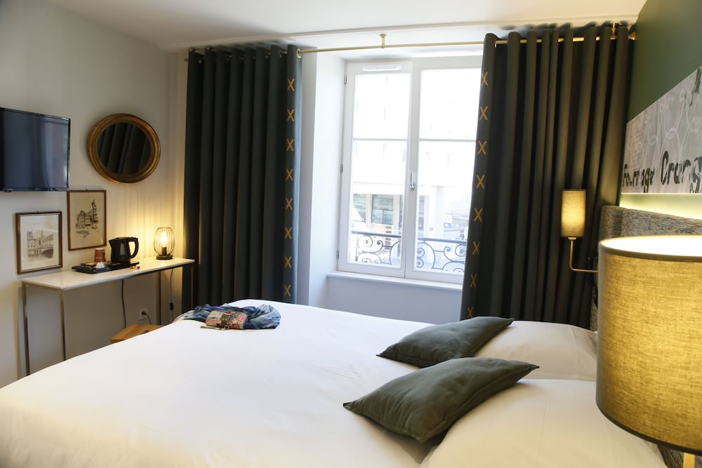Superior, Queen Bed