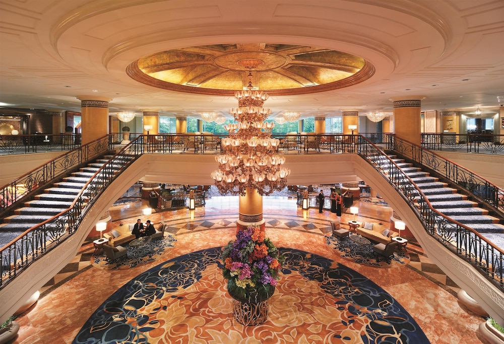 Makati Shangri-La 6/50