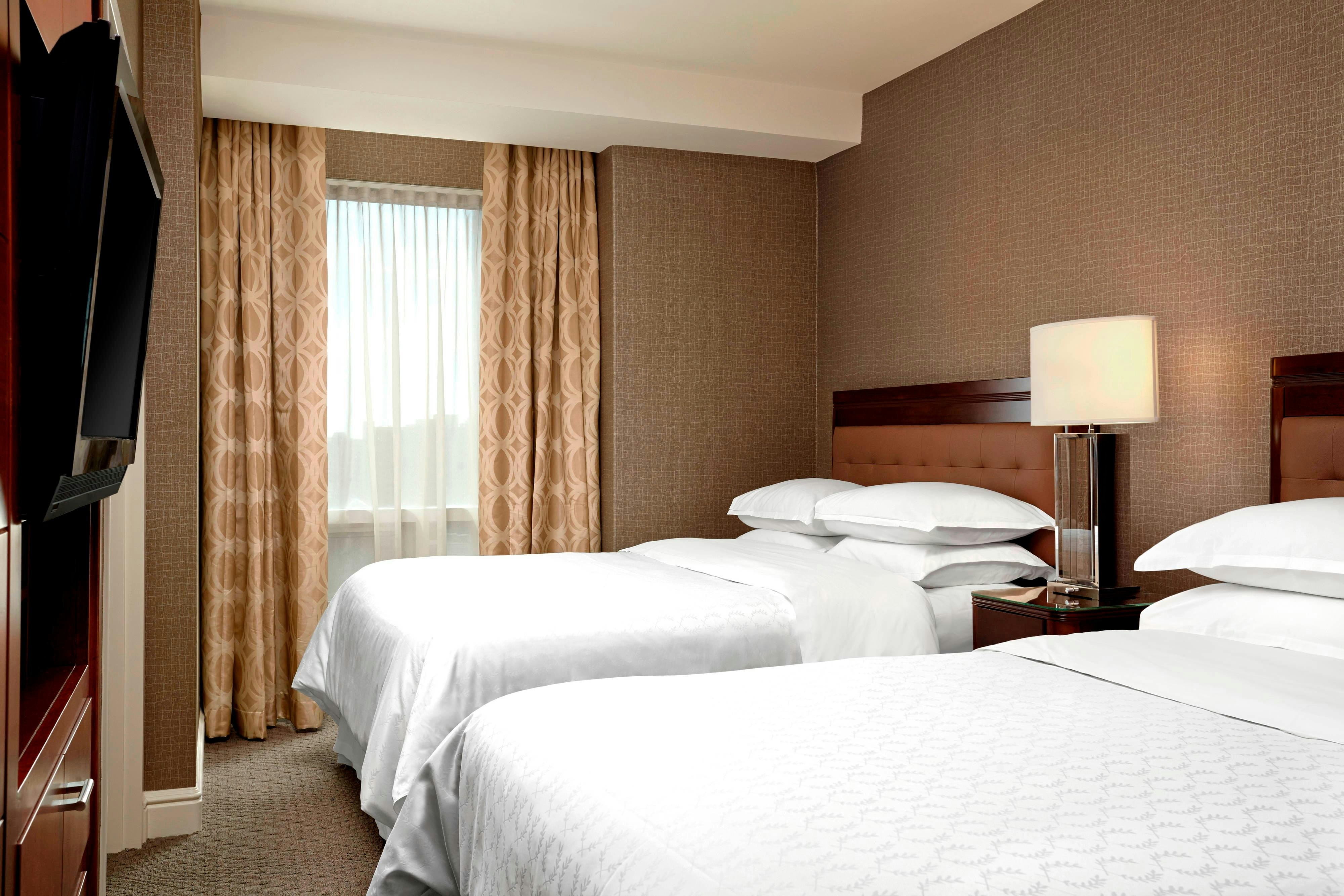 Room at Sheraton Suites Calgary Eau Claire, CALGARY