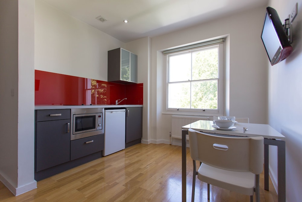Princes Square Serviced Apartments 31/50