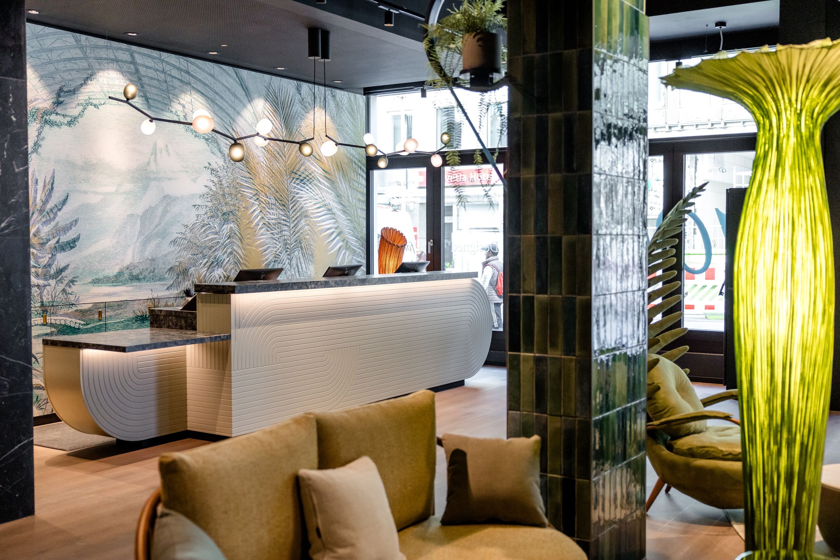 Motel One Munchen Hauptbahnhof 10/23