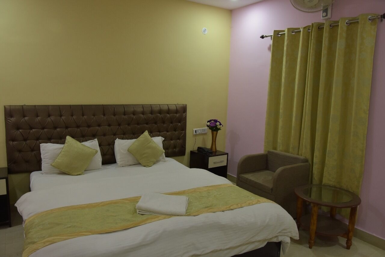 EXECUTIVE, DOUBLE BED