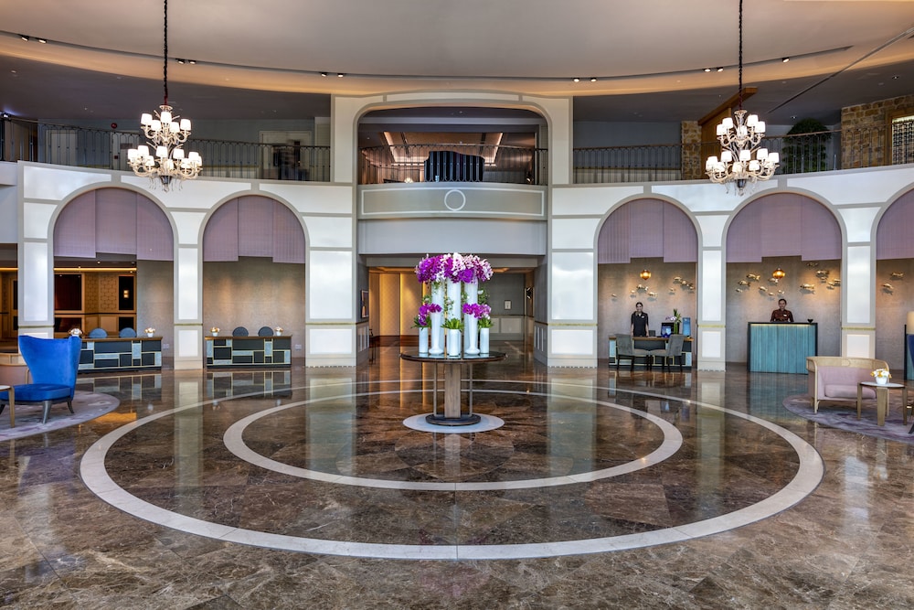 Sofitel Saigon Plaza Hotel 9/50