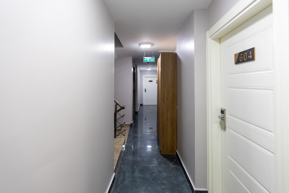 Black Palace Hotel photo2