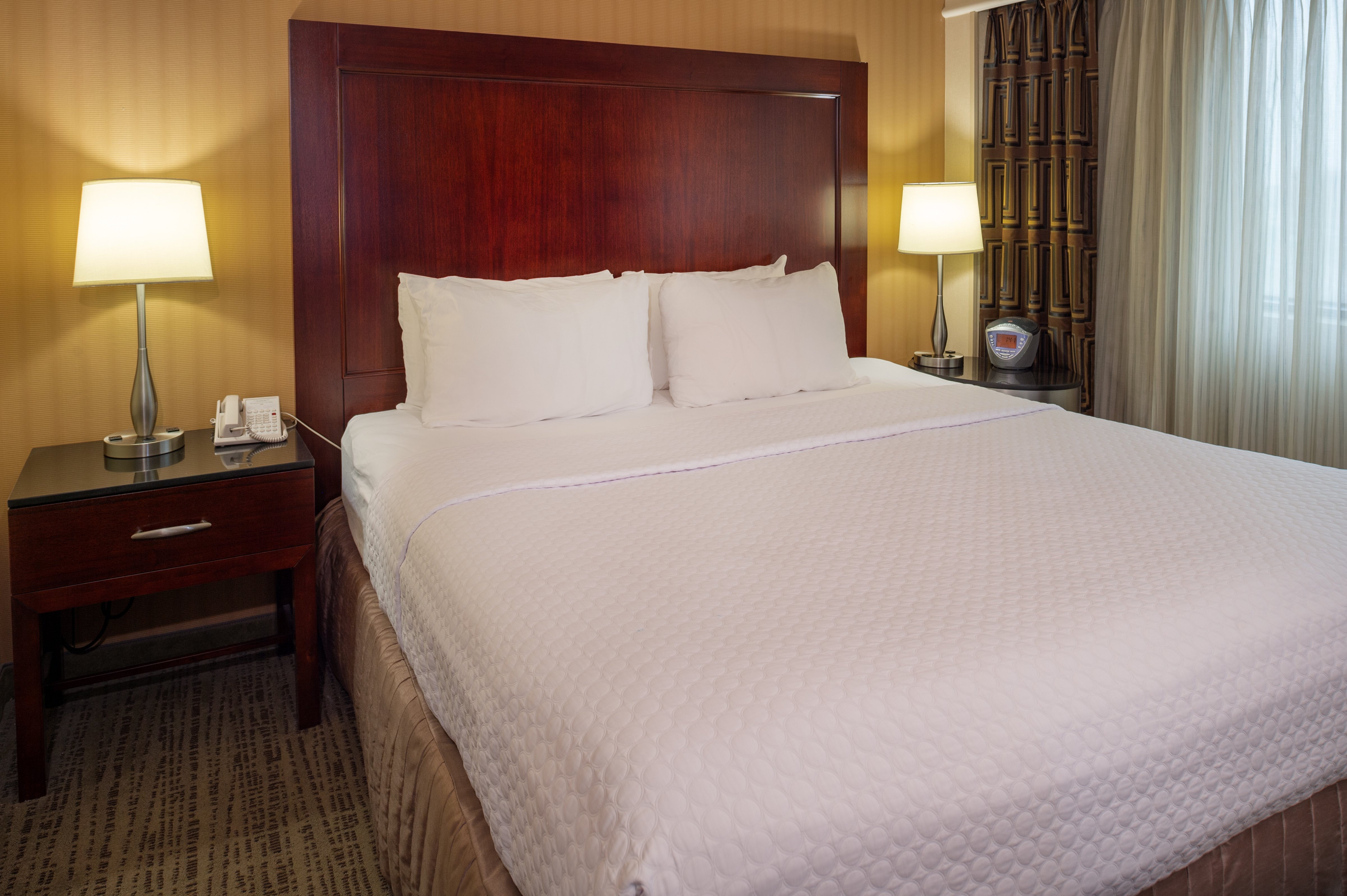 Crowne Plaza St. Louis Airport 33/71