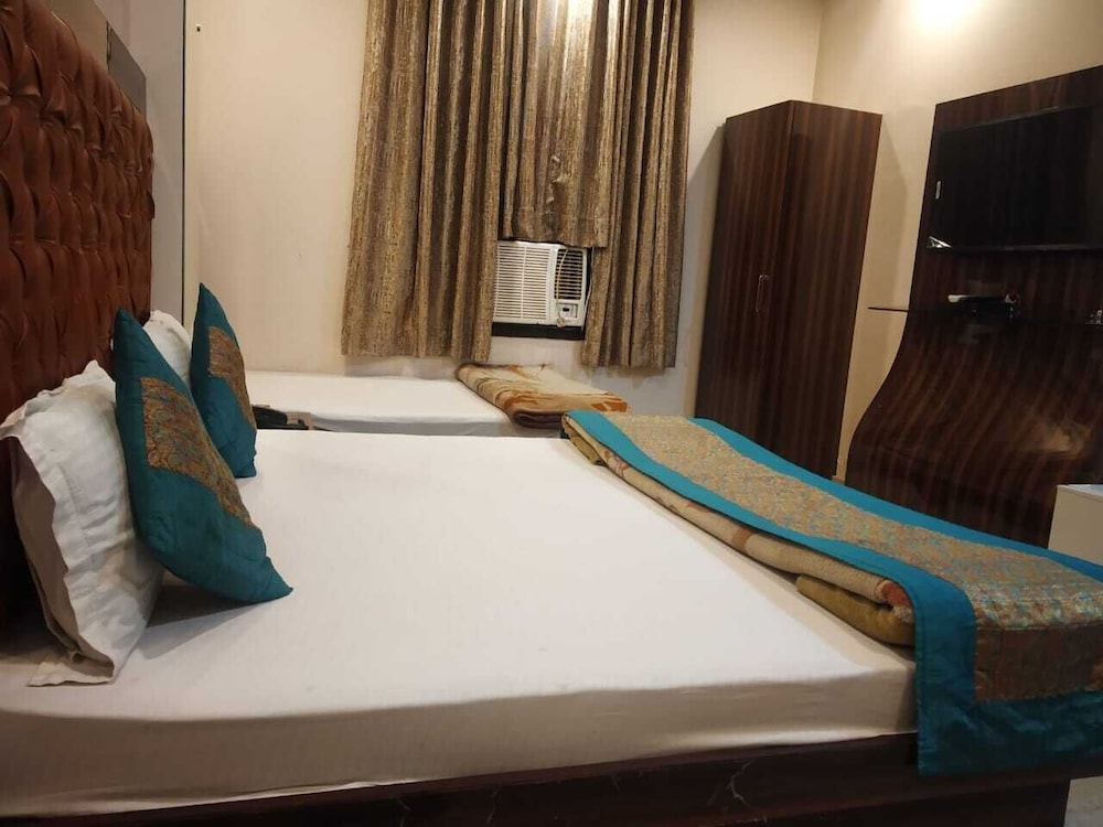 Hotel Indo Continental 15/20