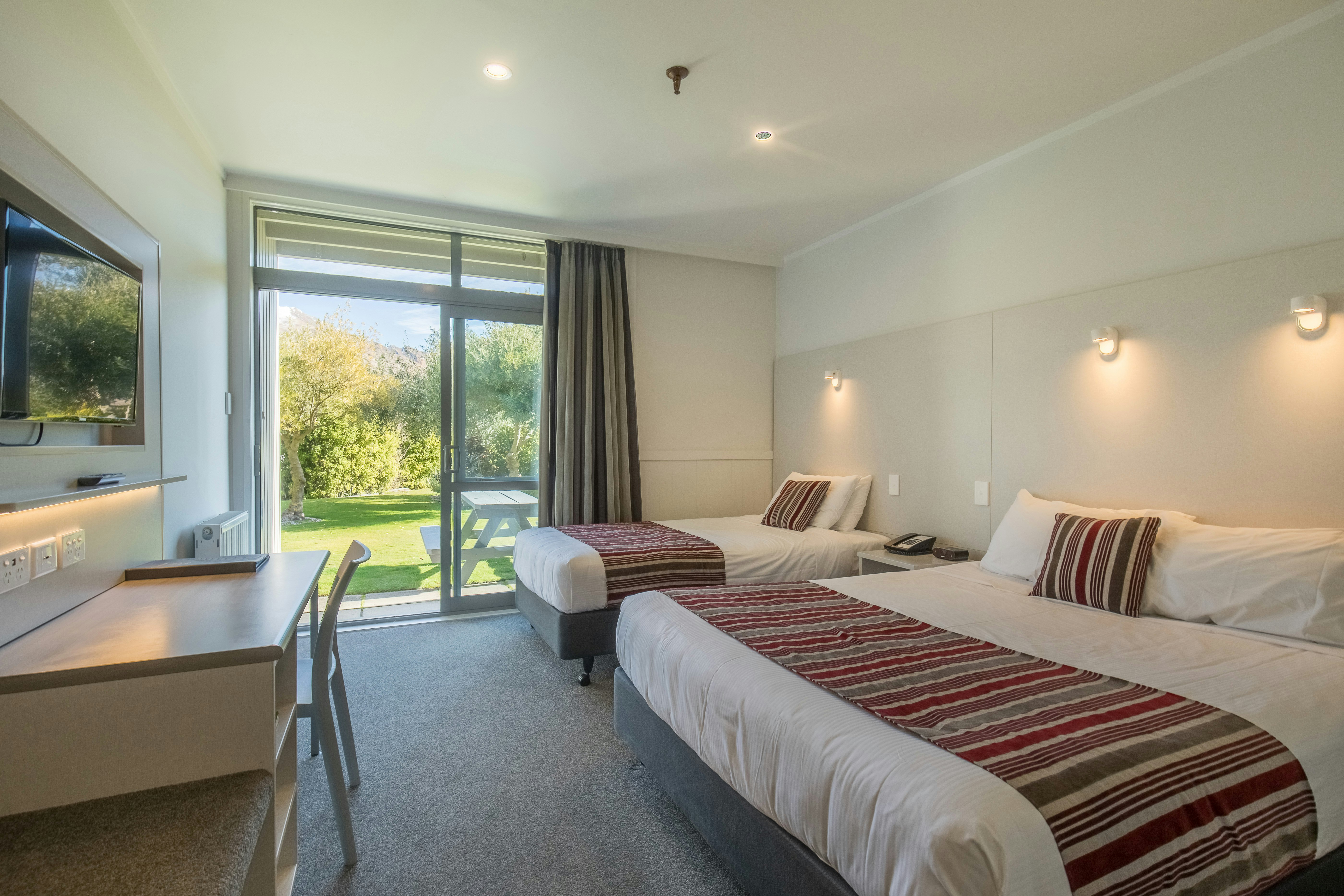 Wanaka Hotel 11/37