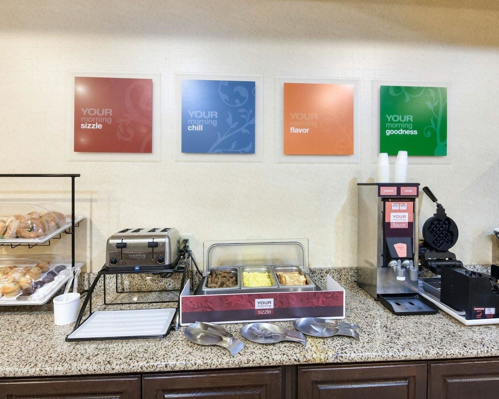 Comfort Inn and Suites Regional Medical Center 34/43