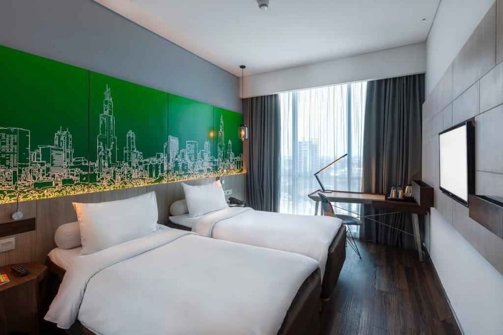 The Southern Hotel Surabaya 8/50