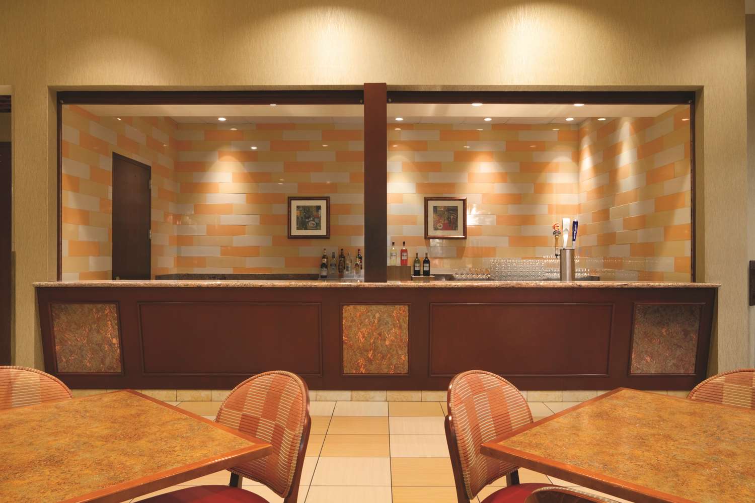 restaurant cafeteria