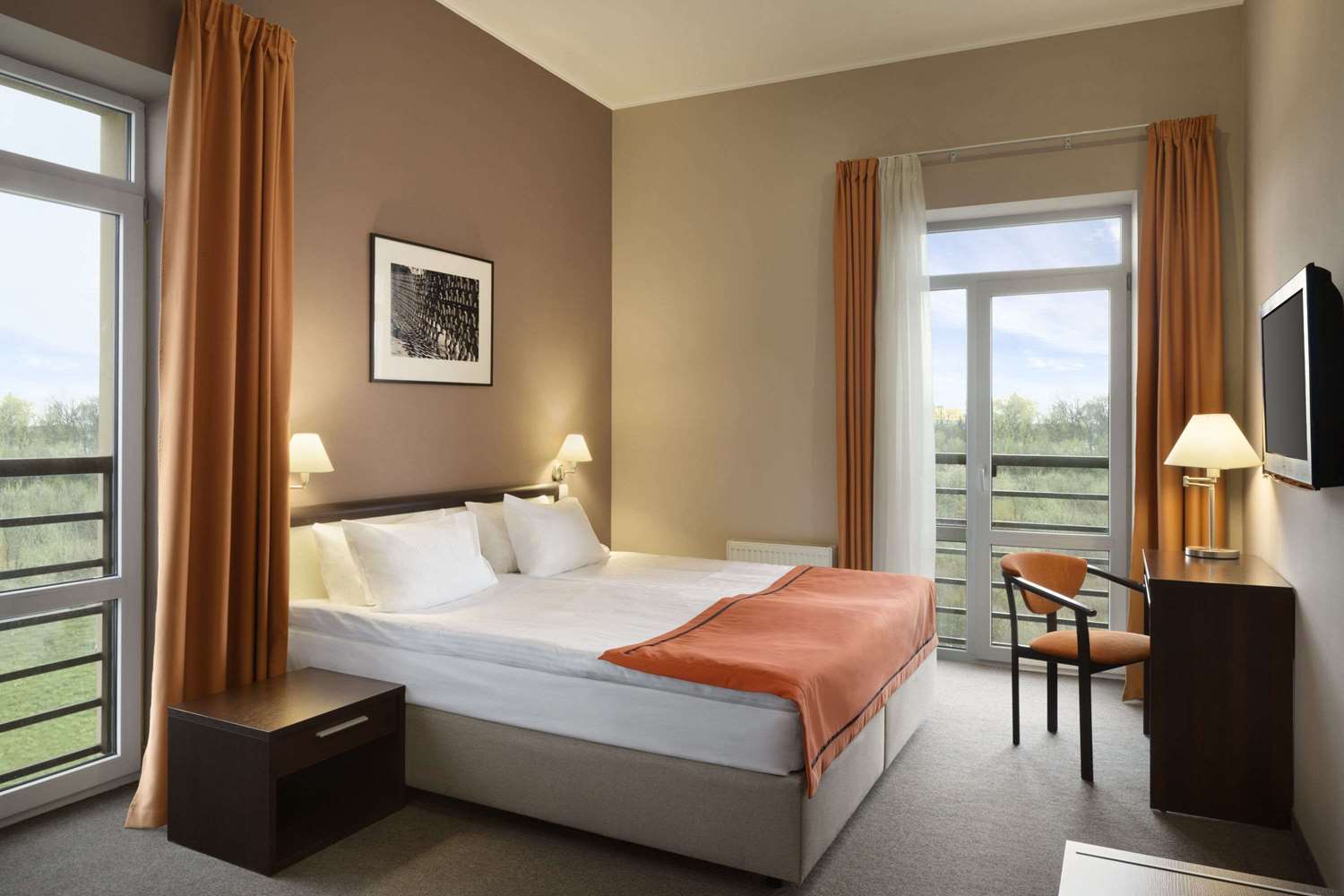 Ramada by Wyndham Lviv 10/24