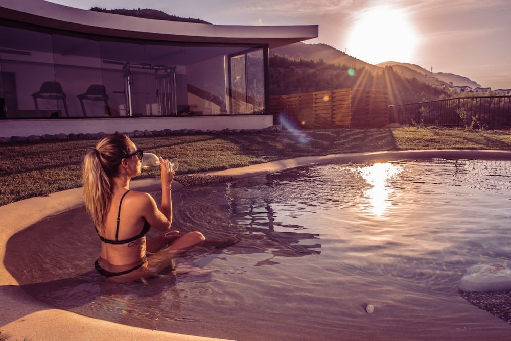Gillham Vineyard Hotel 17/50