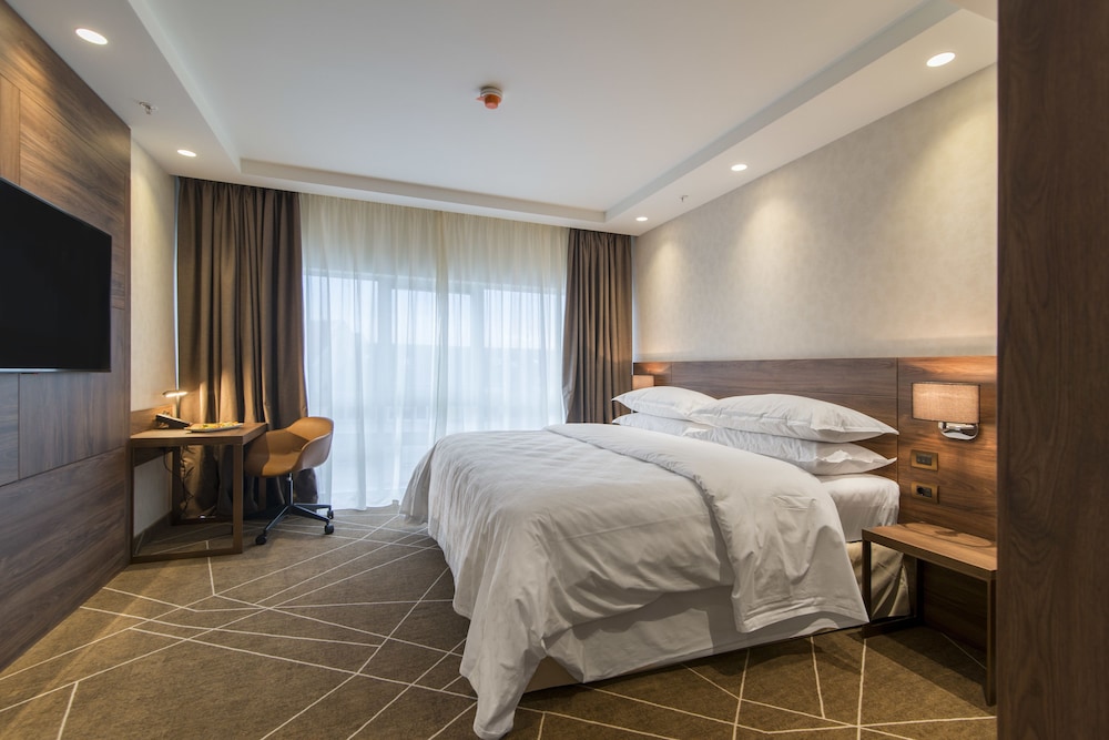 SHERATON NOVI SAD 8/48