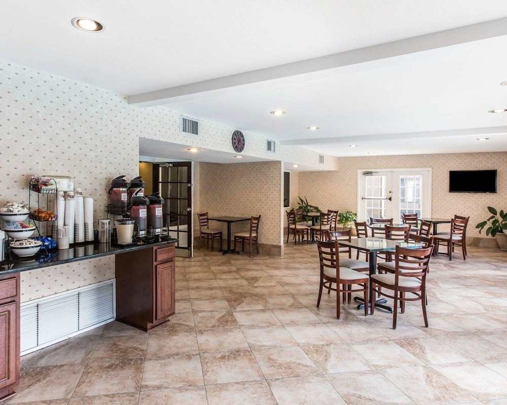 Comfort Inn And Suites Robins Afb 23/32