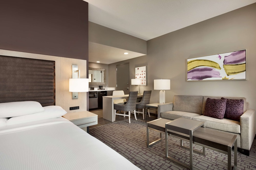 Embassy Suites By Hilton Charlotte Uptown 23/67