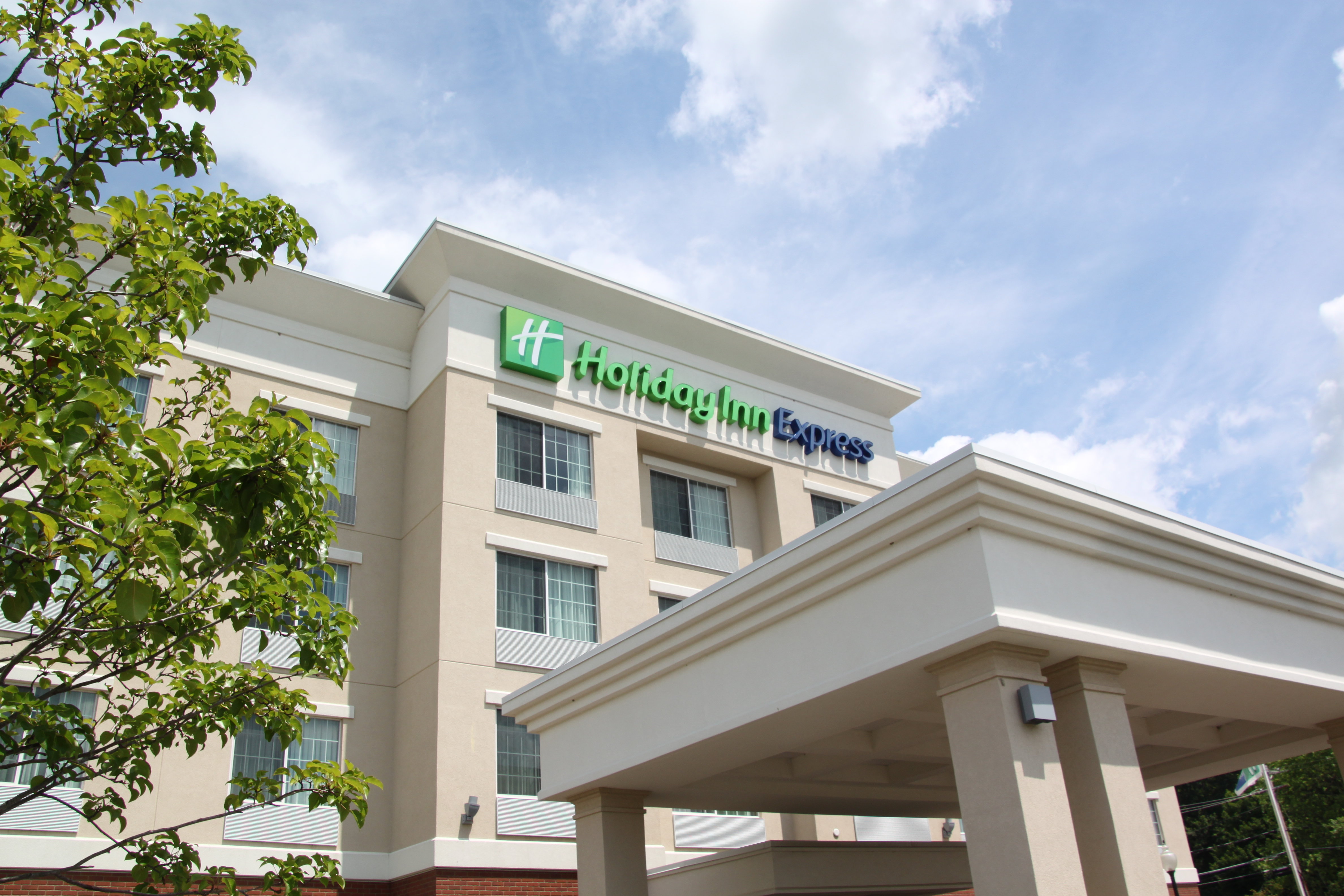 Holiday Inn Express Cortland 2/32