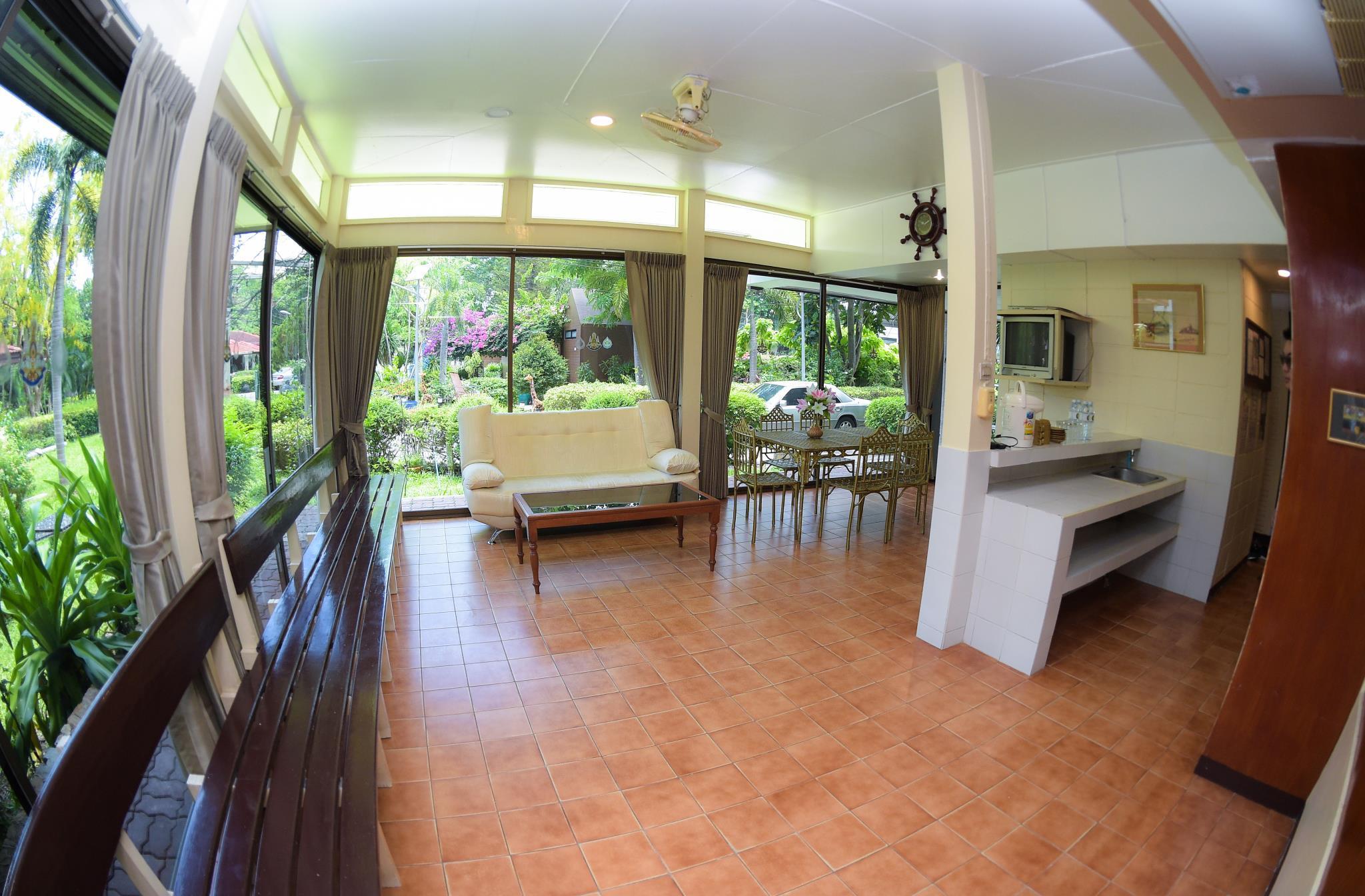 Garden, House